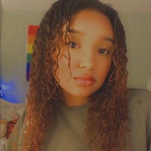 Meet your Posher, Liza